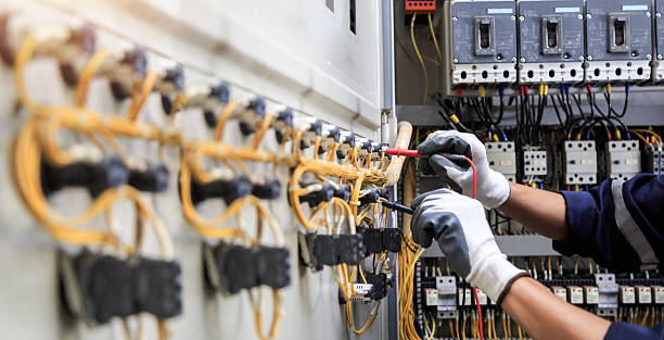 Professional Electrician technician working in Spencerville, OH